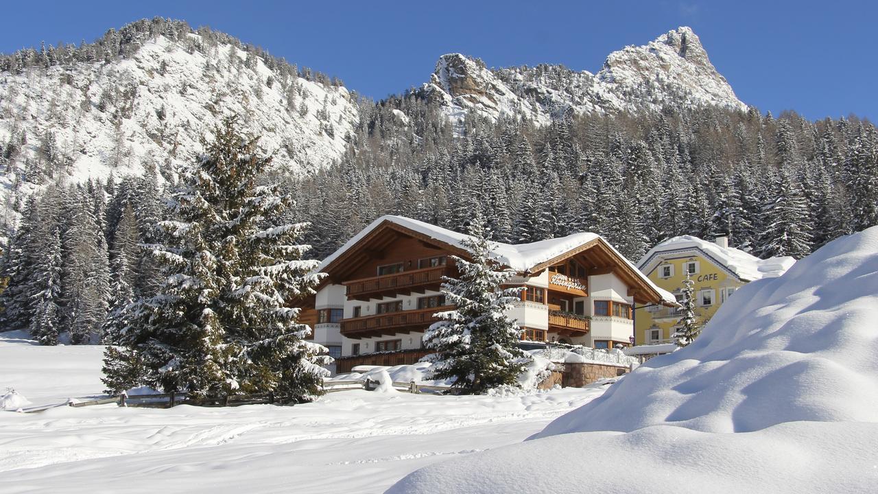 Garni Hotel Rosengarten B&B Selva di Val Gardena Ngoại thất bức ảnh